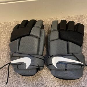 Nike Black and Gray youth XS lacrosse Game Gloves